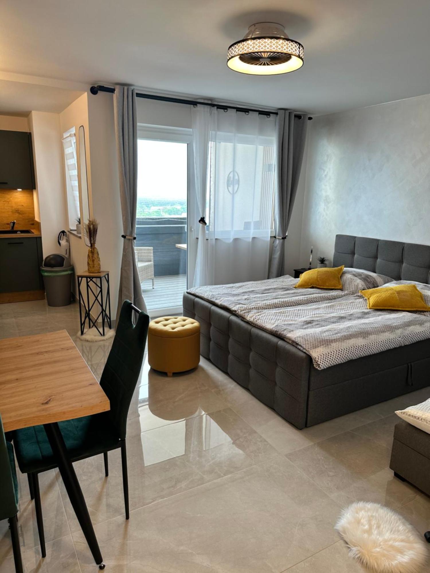 Fewo Sky21 * Langen Exklusives Appartment Vollausstattung / Zentrale Lage *Neu* Екстер'єр фото